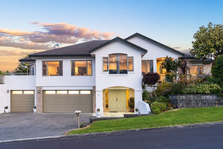Photo of property in 1 Sandhurst Rise, Henderson, Auckland, 0612