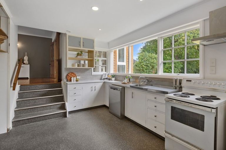 Photo of property in 279 Centaurus Road, Hillsborough, Christchurch, 8022