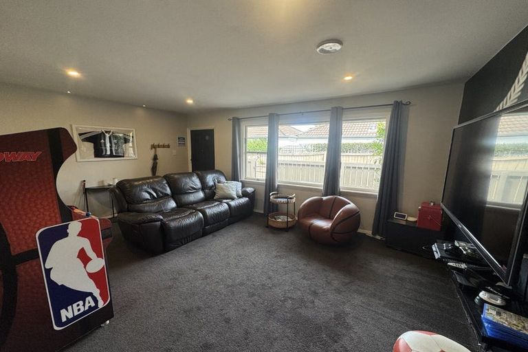 Photo of property in 1/25 Office Road, Merivale, Christchurch, 8014