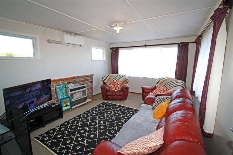 Photo of property in 11 Clearmont Crescent, Blagdon, New Plymouth, 4310