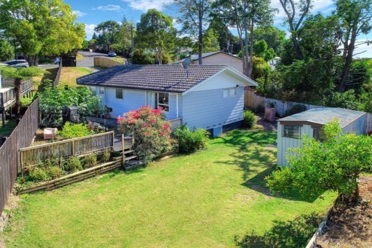 Photo of property in 28 Matama Road, Glen Eden, Auckland, 0602