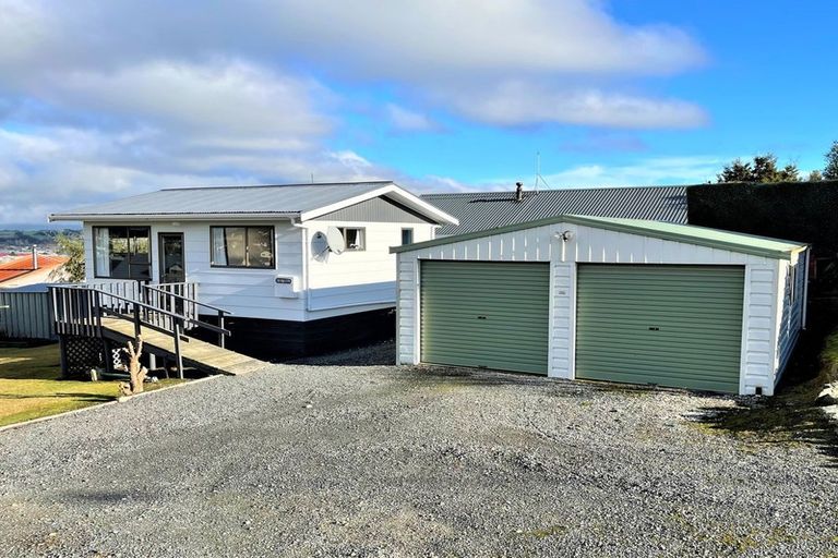 Photo of property in 16 Matai Place, Balclutha, 9230