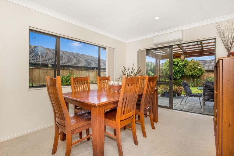 Photo of property in 45 Blackwood Drive, Wattle Downs, Auckland, 2103