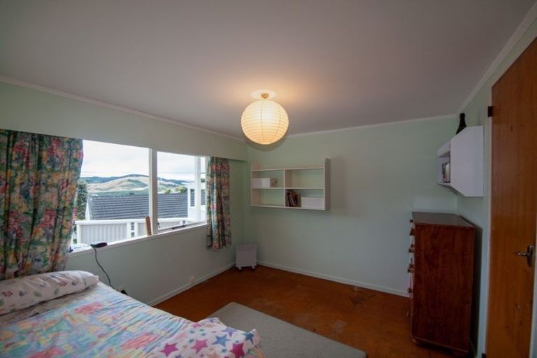 Photo of property in 13 Chisbury Street, Churton Park, Wellington, 6037