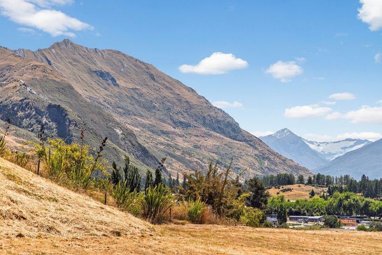 Photo of property in 6 Highridge Terrace, Wanaka, 9382