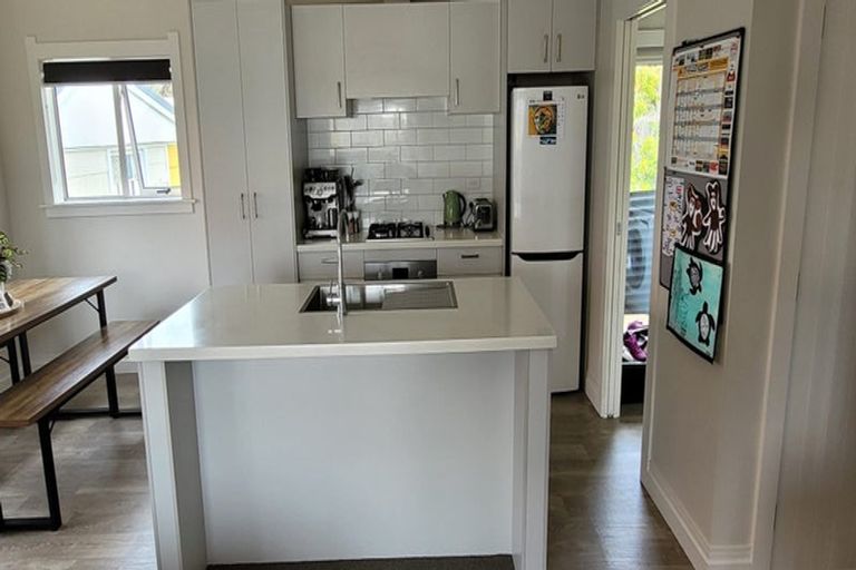 Photo of property in 7a Raleigh Street, Vogeltown, New Plymouth, 4310