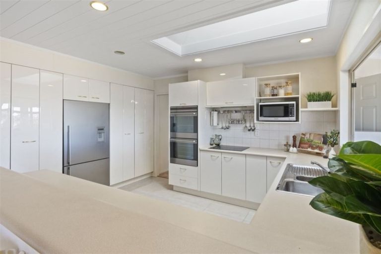 Photo of property in 88 Rushgreen Avenue, Pahurehure, Papakura, 2113