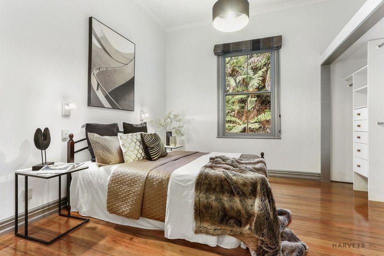 Photo of property in 51 Opanuku Road, Henderson Valley, Auckland, 0612