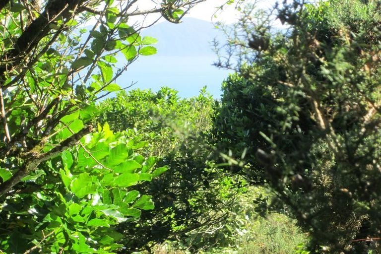 Photo of property in 220 Maungakotukutuku Road, Paraparaumu, 5032