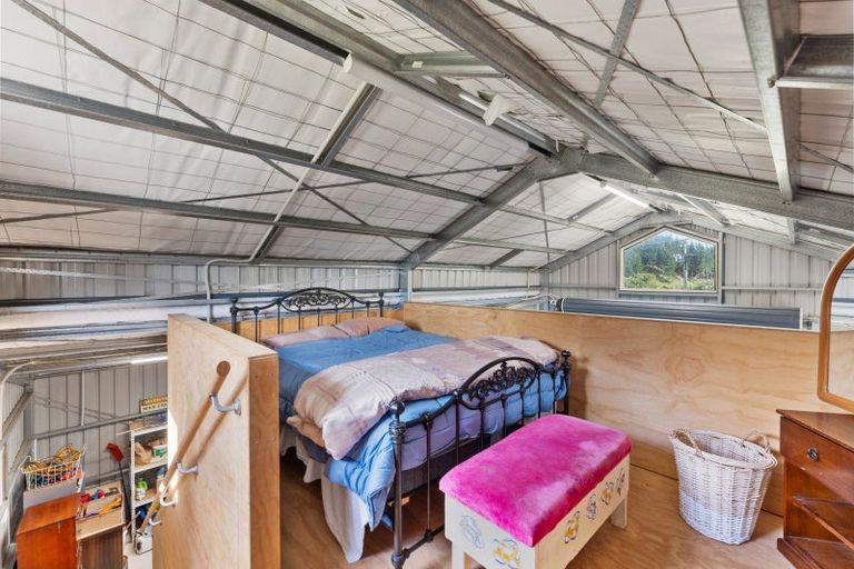 Photo of property in 1 Kristin Place, Manakau, 5573