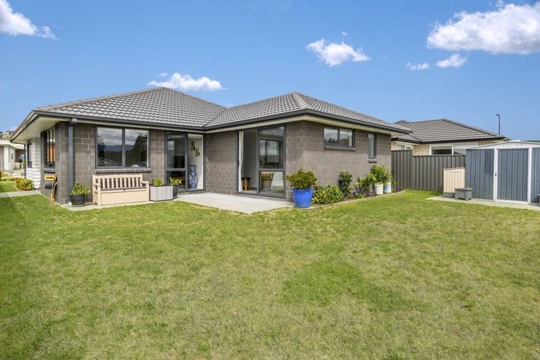 Photo of property in 53 Sentinel Avenue, Omokoroa, 3114