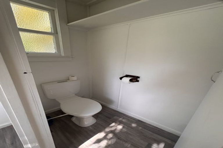 Photo of property in 2 Cambridge Street, Gonville, Whanganui, 4501