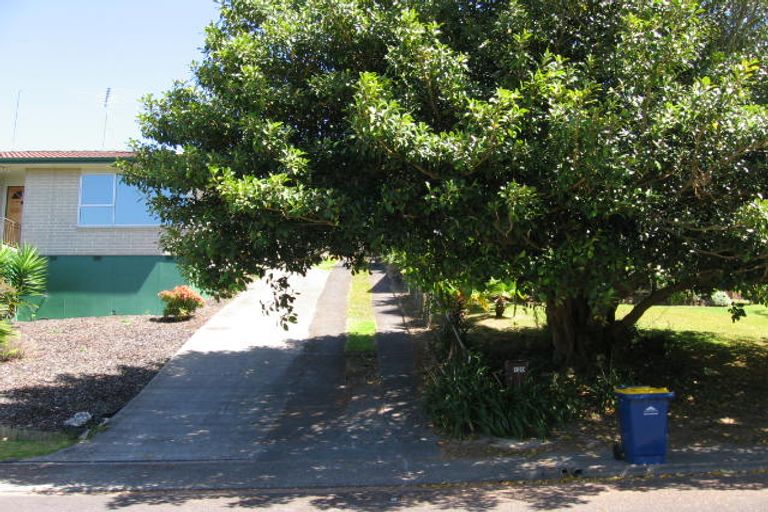 Photo of property in 120 Canongate Street, Birkdale, Auckland, 0626