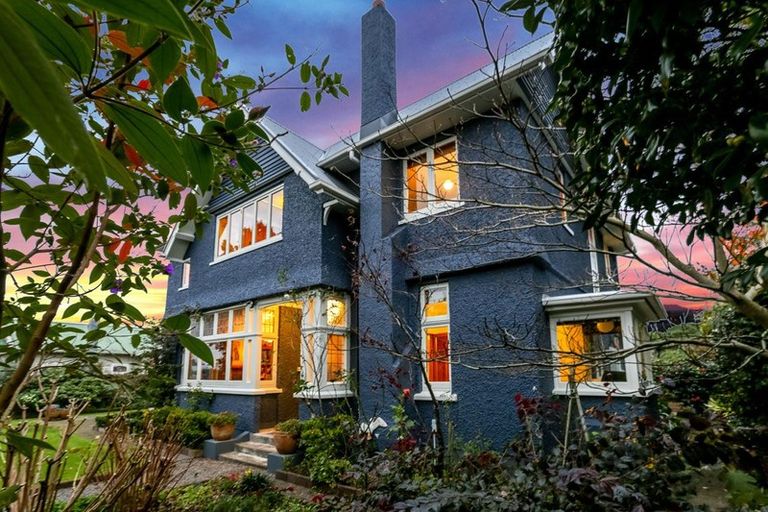 Photo of property in 45 Wallace Place, Westown, New Plymouth, 4310