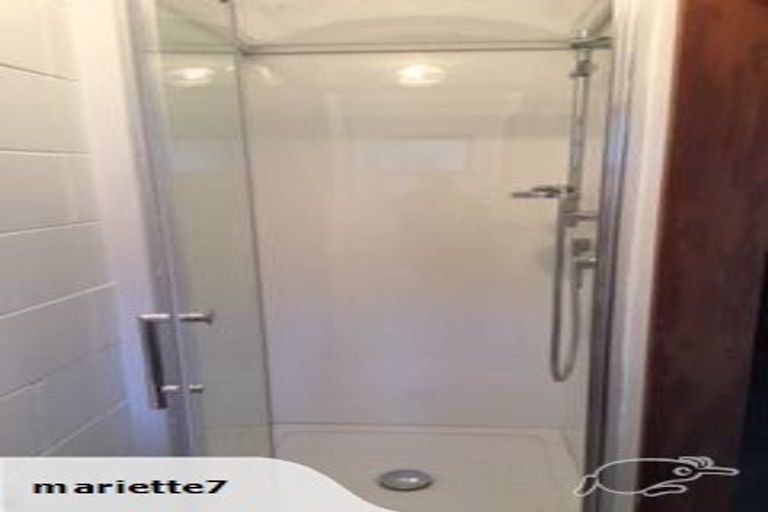 Photo of property in 1/29 Oaktree Avenue, Browns Bay, Auckland, 0630