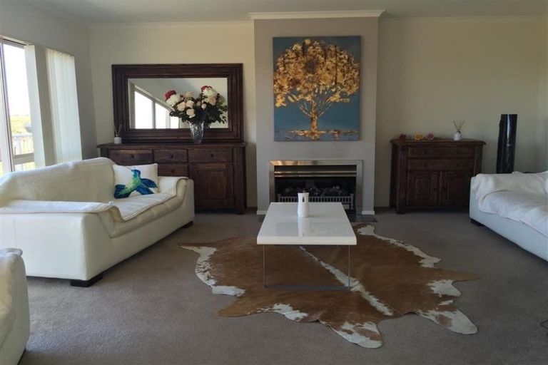 Photo of property in 11 Clansman Terrace, Gulf Harbour, Whangaparaoa, 0930