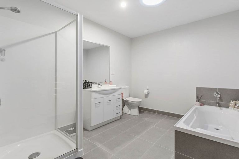 Photo of property in 35 Arion Road, Takanini, 2112