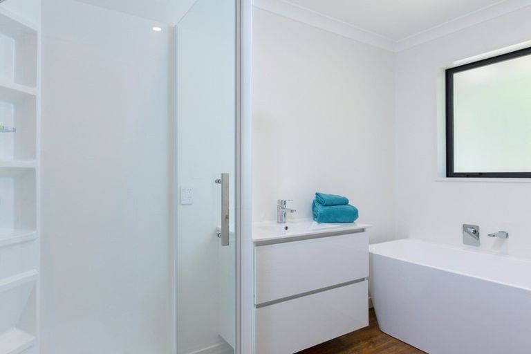 Photo of property in 213a Waikawa Road, Waikawa, Picton, 7220