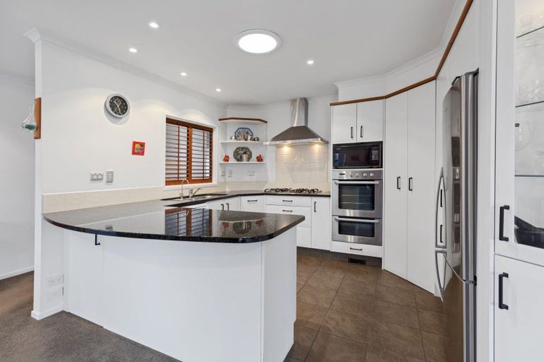 Photo of property in 26 Palm Springs Boulevard, Papamoa Beach, Papamoa, 3118