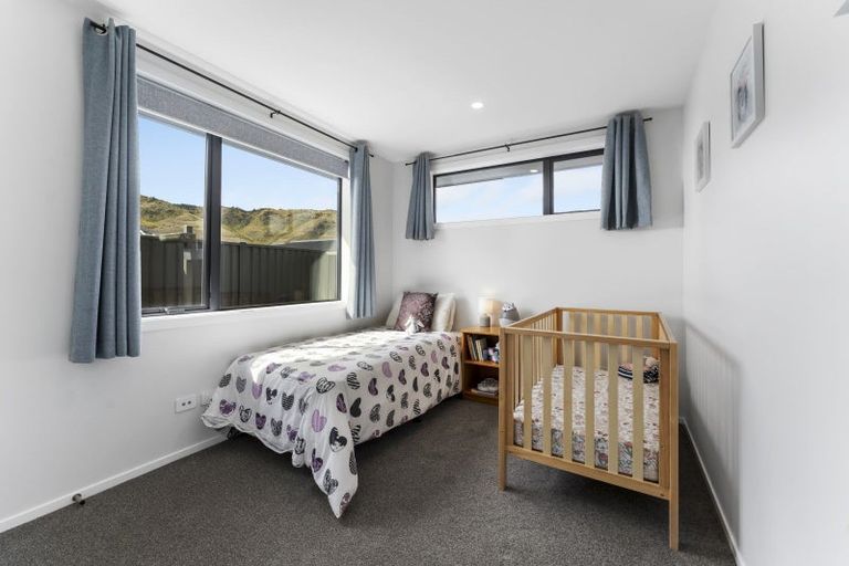 Photo of property in 5 Travertine Street, Cromwell, 9310