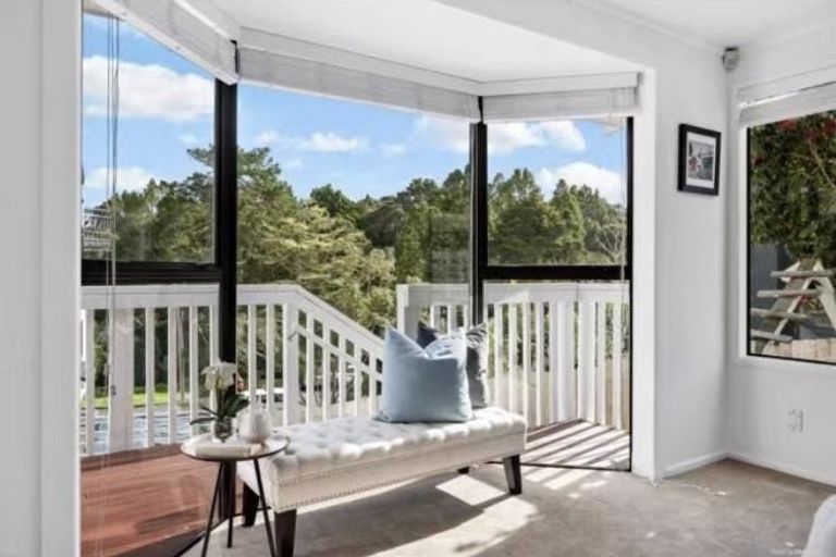 Photo of property in 21a Coroglen Avenue, Birkenhead, Auckland, 0626