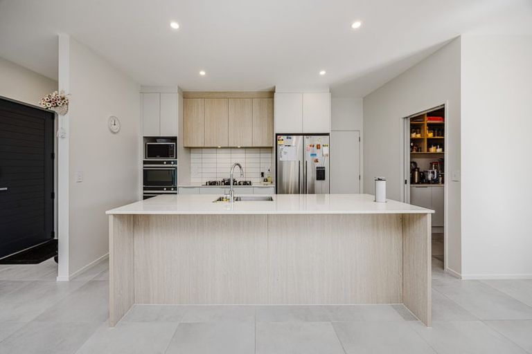 Photo of property in 41 Port Way, Rosehill, Papakura, 2113