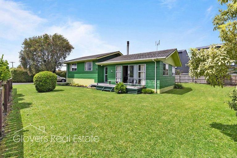 Photo of property in 101 Bruce Mclaren Road, Henderson, Auckland, 0612