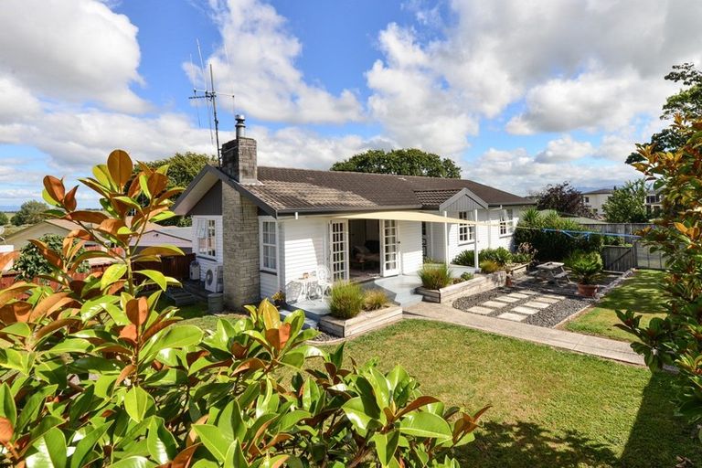 Photo of property in 169 Tuhikaramea Road, Dinsdale, Hamilton, 3204