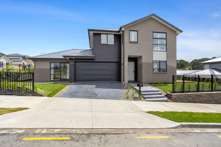 Photo of property in 35 Barrel Crescent, Swanson, Auckland, 0614