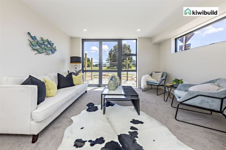 Photo of property in 73 Walsh Road, Papakura, 2110