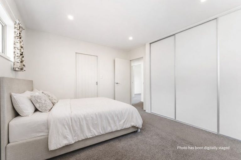 Photo of property in 52 D'oyly Drive, Stanmore Bay, Whangaparaoa, 0932