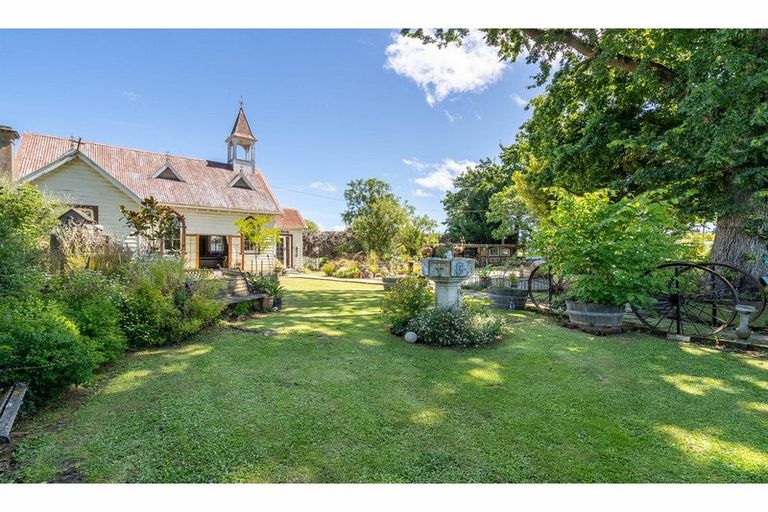 Photo of property in 6 Matheson Road, Waikaka, Gore, 9775