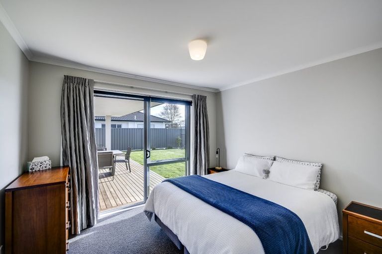 Photo of property in 10 Wanaka Place, Poraiti, Napier, 4112