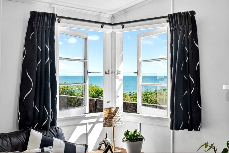 Photo of property in 289 Clifton Road, Te Awanga, 4102