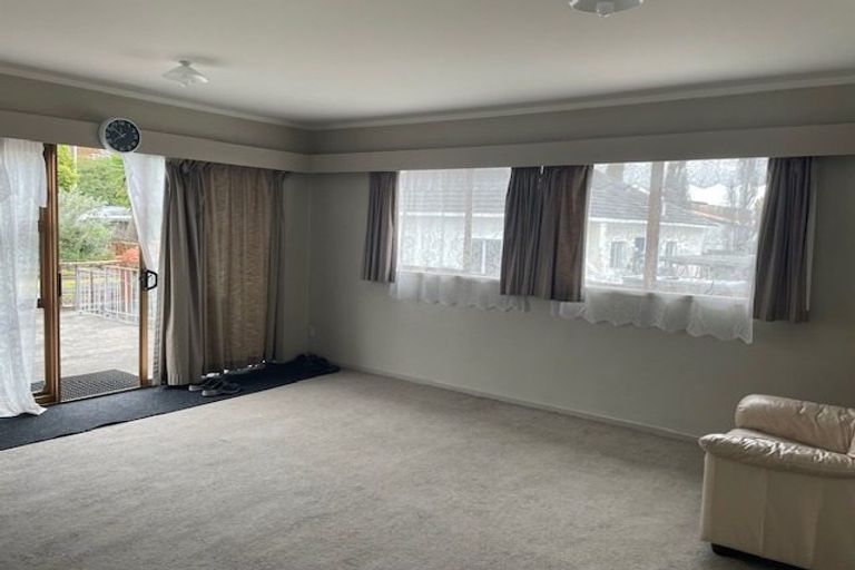 Photo of property in 2/12 Wood Street, Papakura, 2110
