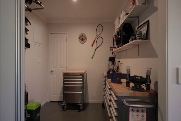 Photo of property in 22 Grace James Road, Pukekohe, 2120