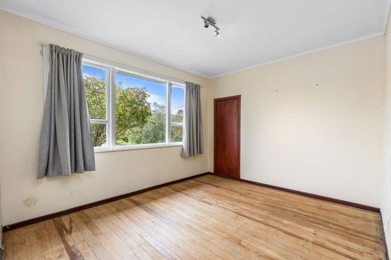 Photo of property in 6 Palmer Avenue, Glen Eden, Auckland, 0602