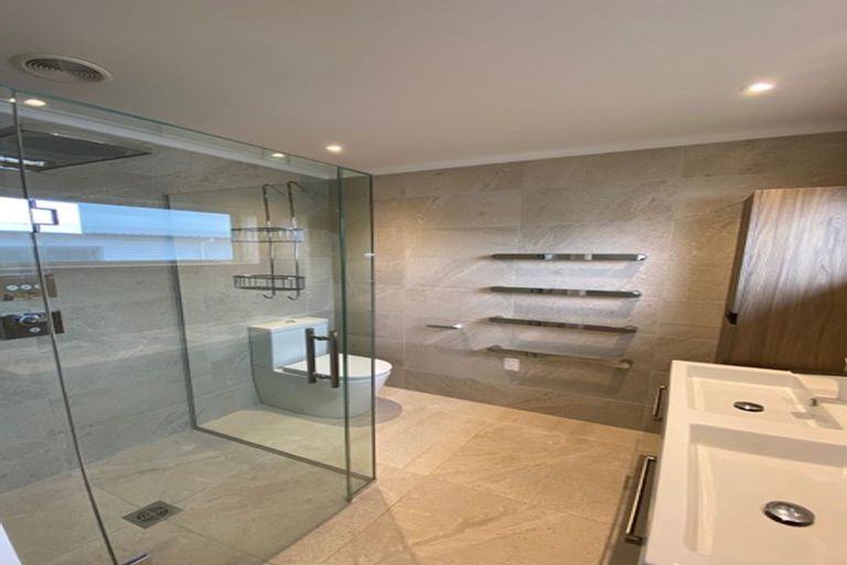 Photo of property in 36 Station Street, Hobsonville, Auckland, 0616