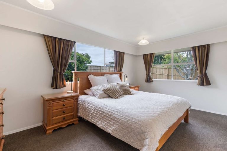 Photo of property in 328 Great South Road, Opaheke, Papakura, 2113