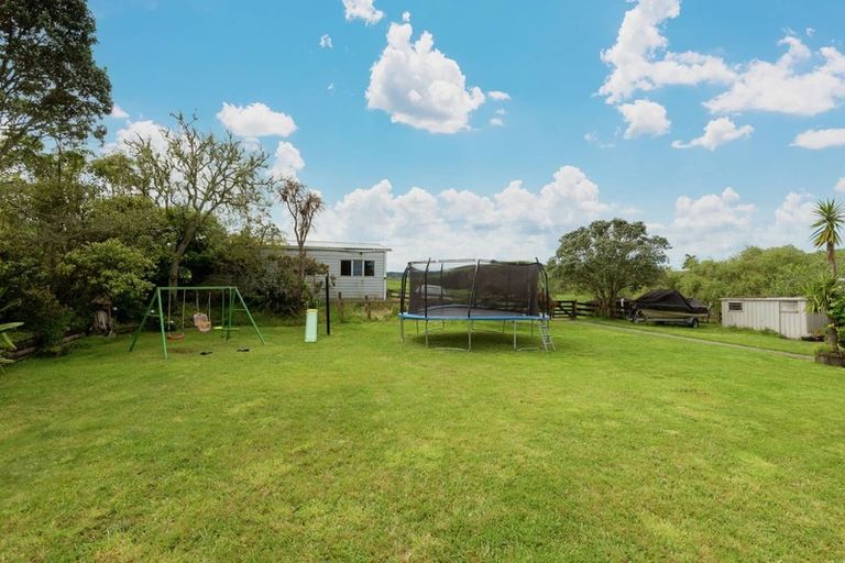 Photo of property in 731 Clevedon Kawakawa Road, Clevedon, Papakura, 2585