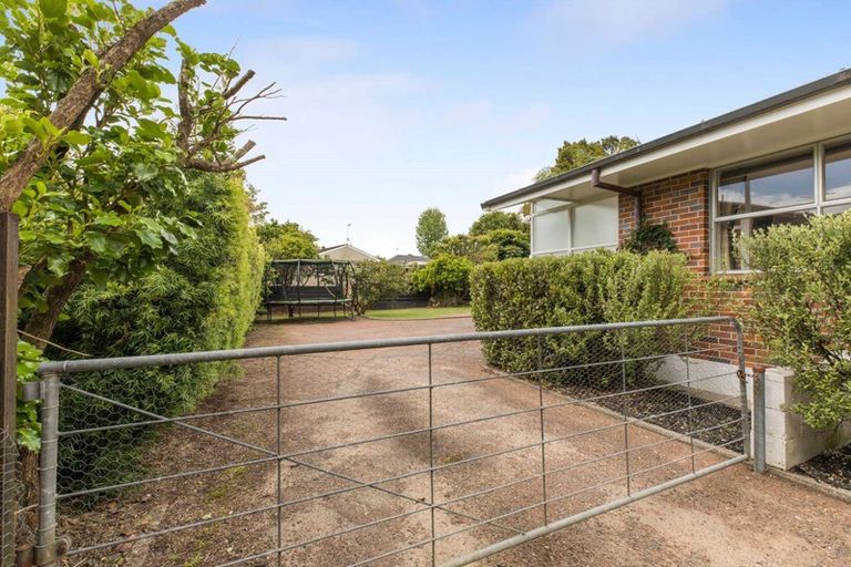 Photo of property in 328 Great South Road, Opaheke, Papakura, 2113