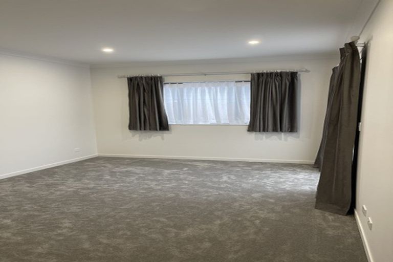 Photo of property in 30 Drumconnell Drive, Flat Bush, Auckland, 2019