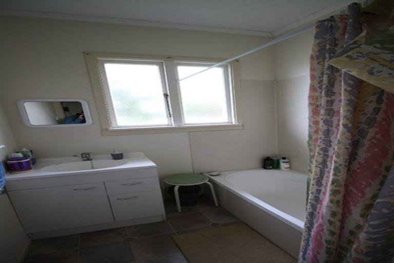 Photo of property in 6 Louisa Street, Gladstone, Invercargill, 9810
