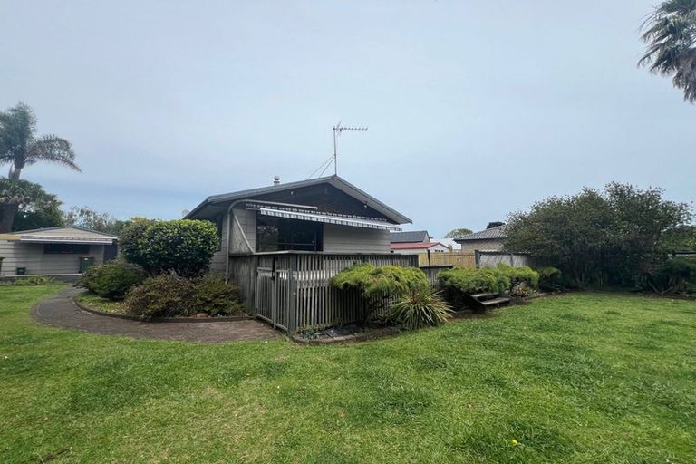 Photo of property in 3 Bluewater Place, Wattle Downs, Auckland, 2103