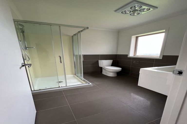 Photo of property in 11 Piwakawaka Court, Rototuna North, Hamilton, 3210