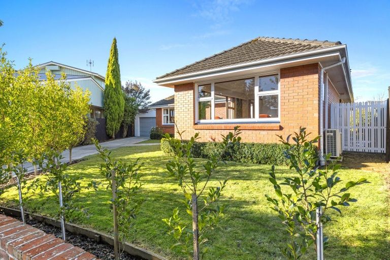 Photo of property in 15 Rochford Place, Bryndwr, Christchurch, 8052