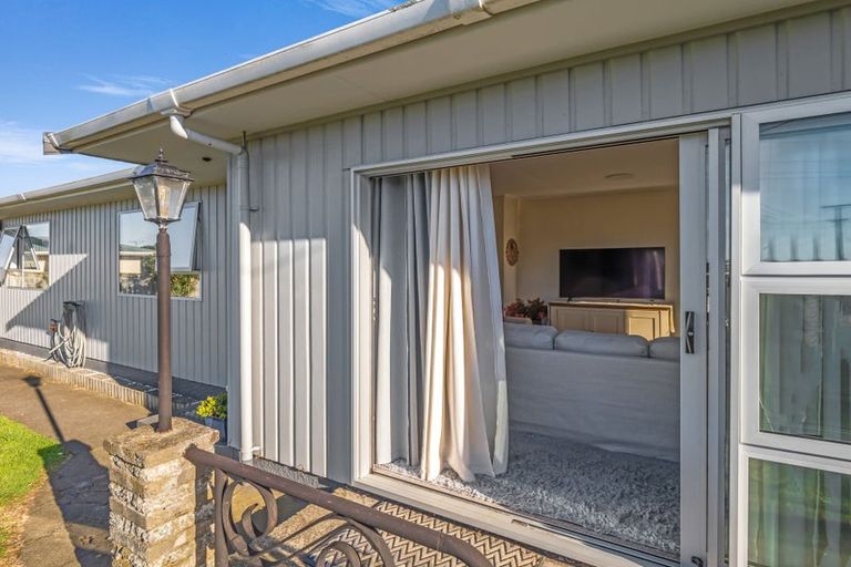 Photo of property in 57 Manuka Street, Castlecliff, Whanganui, 4501