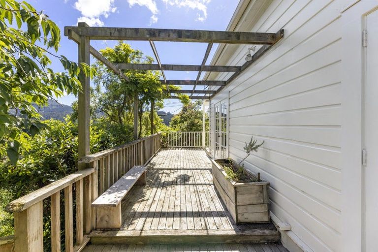 Photo of property in 10 Kilgour Street, Roseneath, Port Chalmers, 9023