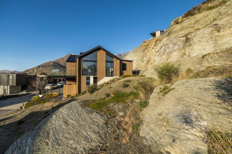 Photo of property in 2 Old Homestead Place, Kawarau Falls, Queenstown, 9300