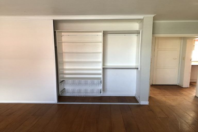 Photo of property in 9 Greers Road, Weymouth, Auckland, 2103